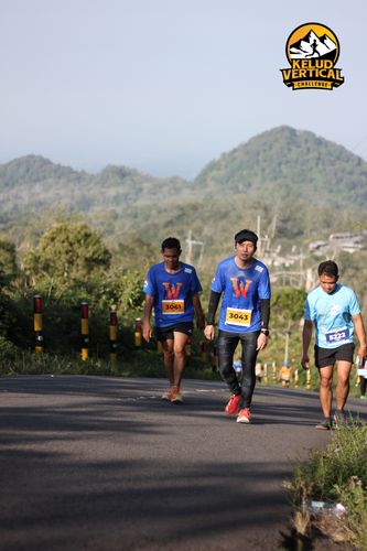 Race photo from Kelud Vertical Challenge 2024