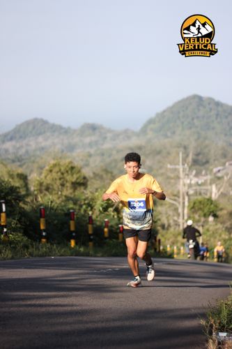 Race photo from Kelud Vertical Challenge 2024