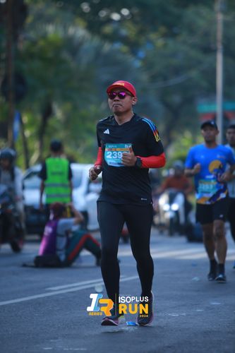 Race photo from Isoplus Run 2024 Surabaya