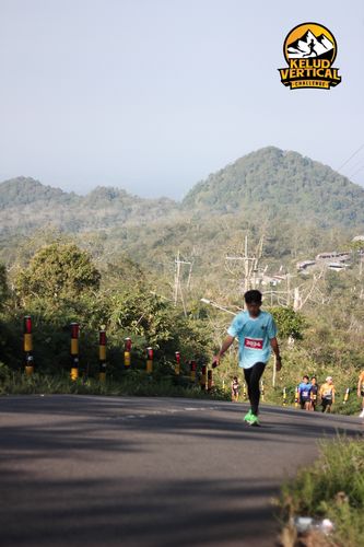 Race photo from Kelud Vertical Challenge 2024
