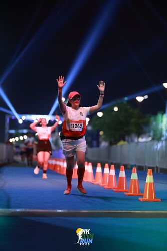 Race photo from PIK NITE RUN 2025