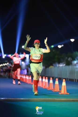 Race photo from PIK NITE RUN 2025