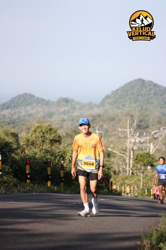 Race photo from Kelud Vertical Challenge 2024
