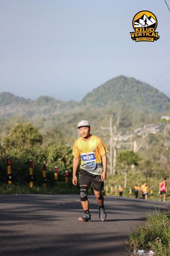 Race photo from Kelud Vertical Challenge 2024