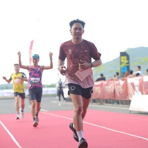 Race photo from KEDIRI HALF MARATHON 2026