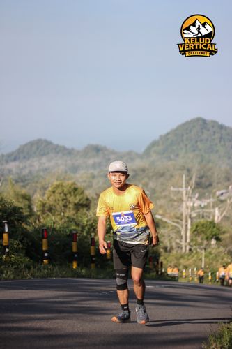Race photo from Kelud Vertical Challenge 2024