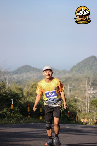 Race photo from Kelud Vertical Challenge 2024