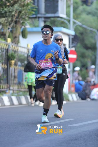 Race photo from Isoplus Run 2024 Surabaya