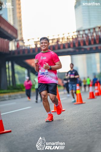 Race photo from Smartfren Run 2025 