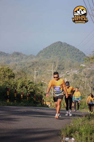 Race photo from Kelud Vertical Challenge 2024