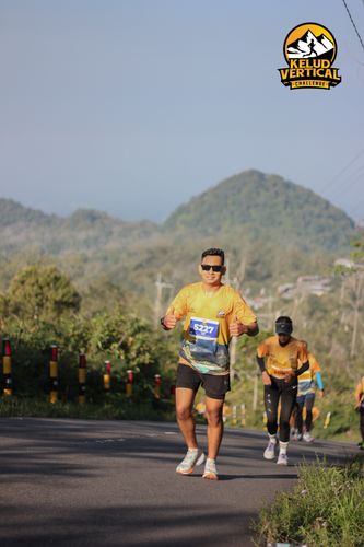 Race photo from Kelud Vertical Challenge 2024