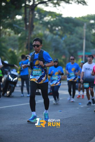 Race photo from Isoplus Run 2024 Surabaya