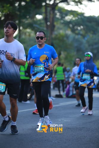 Race photo from Isoplus Run 2024 Surabaya