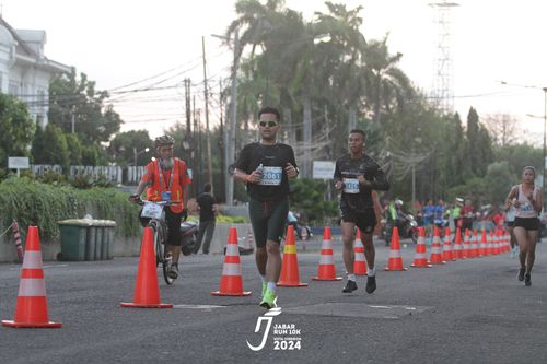 Race photo from Jabar Run 10K 2024