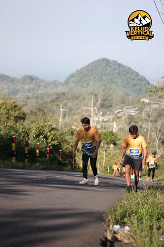 Race photo from Kelud Vertical Challenge 2024