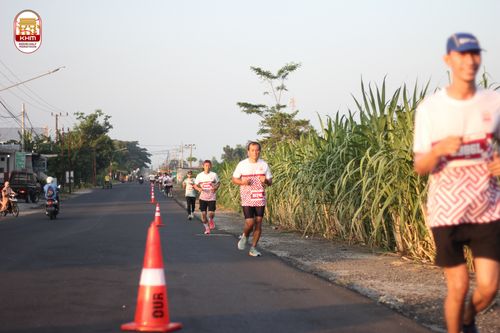 Race photo from Kediri Half Marathon 2024