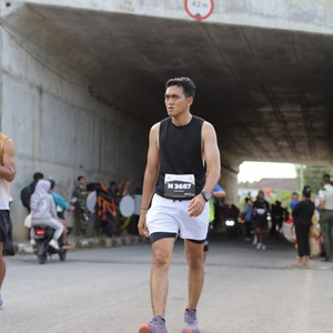 Race photo from KEDIRI HALF MARATHON 2026
