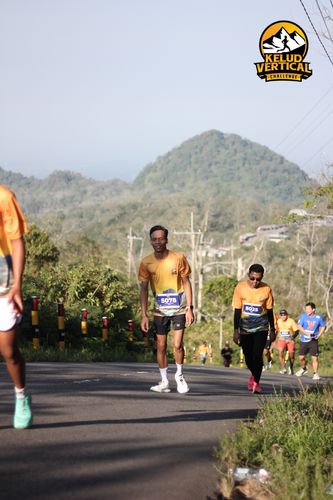 Race photo from Kelud Vertical Challenge 2024