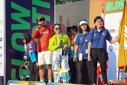 Race photo from PIK NITE RUN 2025