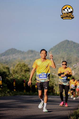 Race photo from Kelud Vertical Challenge 2024