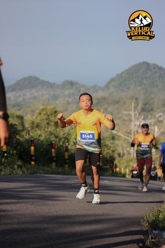 Race photo from Kelud Vertical Challenge 2024