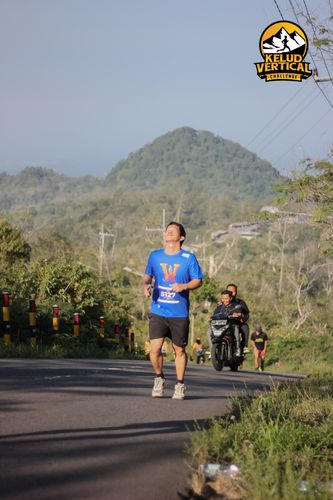 Race photo from Kelud Vertical Challenge 2024