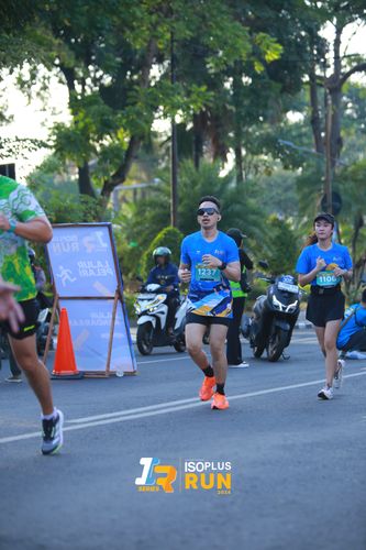 Race photo from Isoplus Run 2024 Surabaya