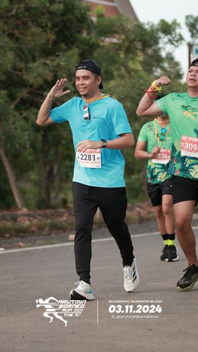 Race photo from Arutmin Borneo Run 2024