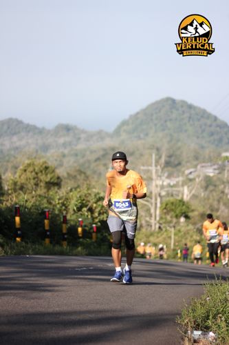 Race photo from Kelud Vertical Challenge 2024