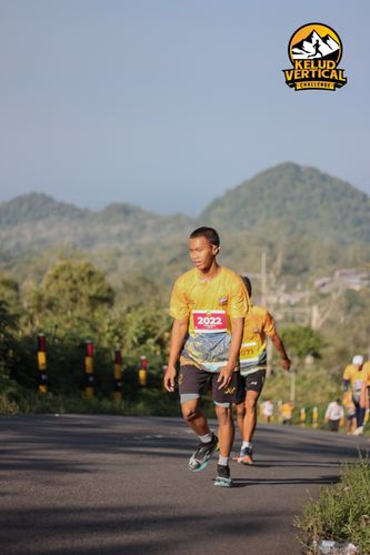 Race photo from Kelud Vertical Challenge 2024