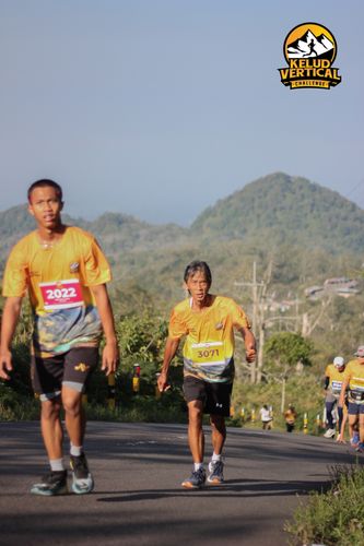Race photo from Kelud Vertical Challenge 2024