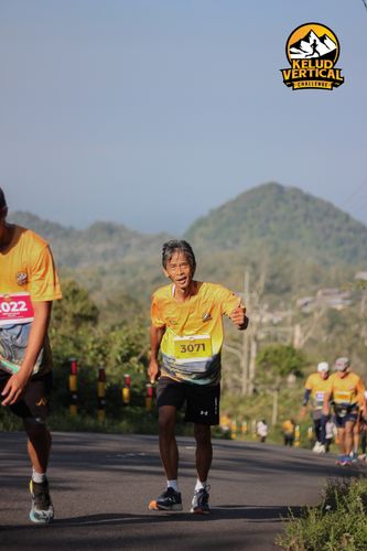 Race photo from Kelud Vertical Challenge 2024