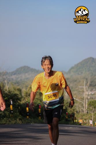 Race photo from Kelud Vertical Challenge 2024
