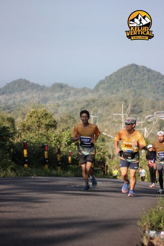 Race photo from Kelud Vertical Challenge 2024
