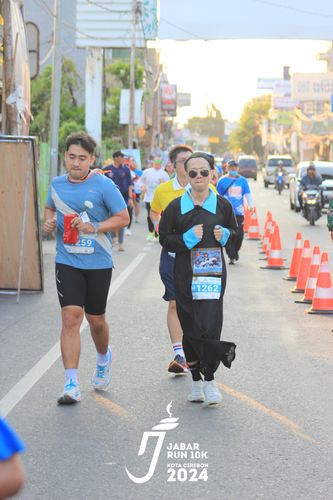 Race photo from Jabar Run 10K 2024