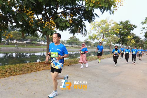 Race photo from ISOPlus Run 2024 Jakarta