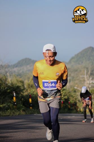 Race photo from Kelud Vertical Challenge 2024