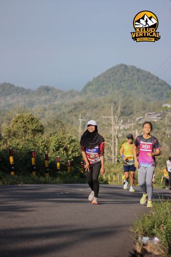 Race photo from Kelud Vertical Challenge 2024