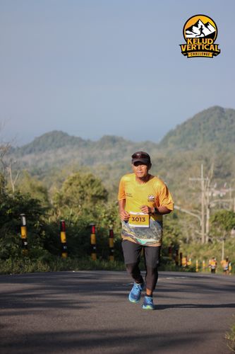 Race photo from Kelud Vertical Challenge 2024