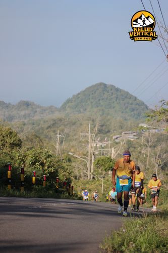 Race photo from Kelud Vertical Challenge 2024