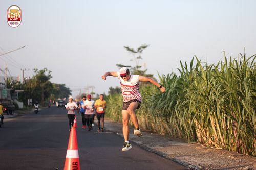 Race photo from Kediri Half Marathon 2024