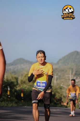Race photo from Kelud Vertical Challenge 2024