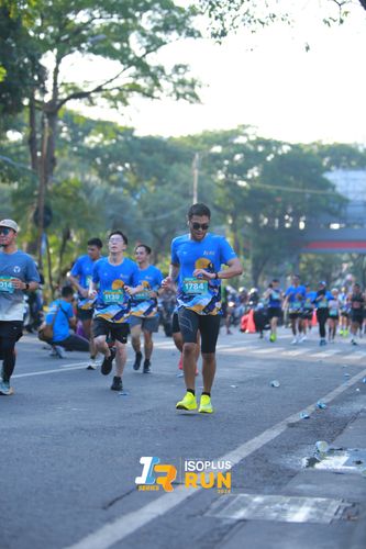 Race photo from Isoplus Run 2024 Surabaya