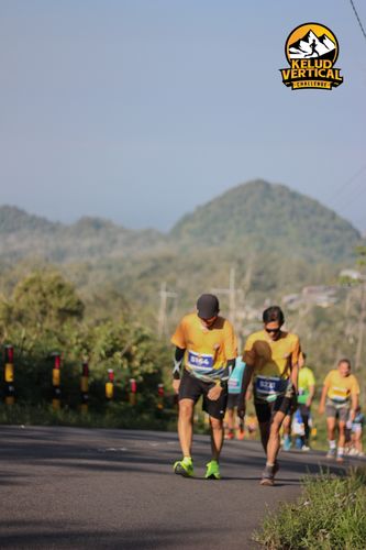 Race photo from Kelud Vertical Challenge 2024