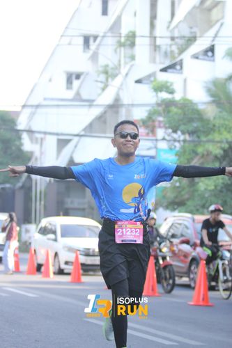 Race photo from Isoplus Run 2024 Surabaya