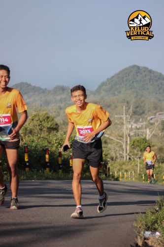 Race photo from Kelud Vertical Challenge 2024