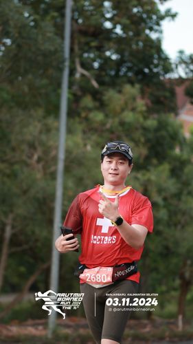 Race photo from Arutmin Borneo Run 2024