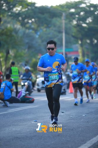 Race photo from Isoplus Run 2024 Surabaya