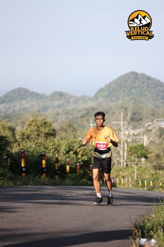Race photo from Kelud Vertical Challenge 2024