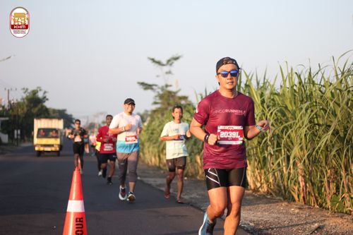 Race photo from Kediri Half Marathon 2024